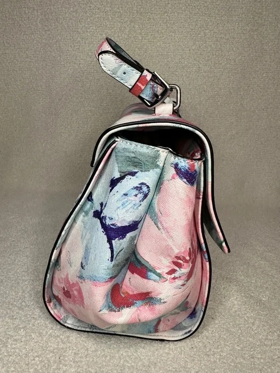 GUESS Pastel Floral Print Bag - Picture 4 of 10